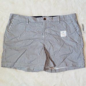 NWT Old Navy Striped Shorts Size 14 - 5" Seam